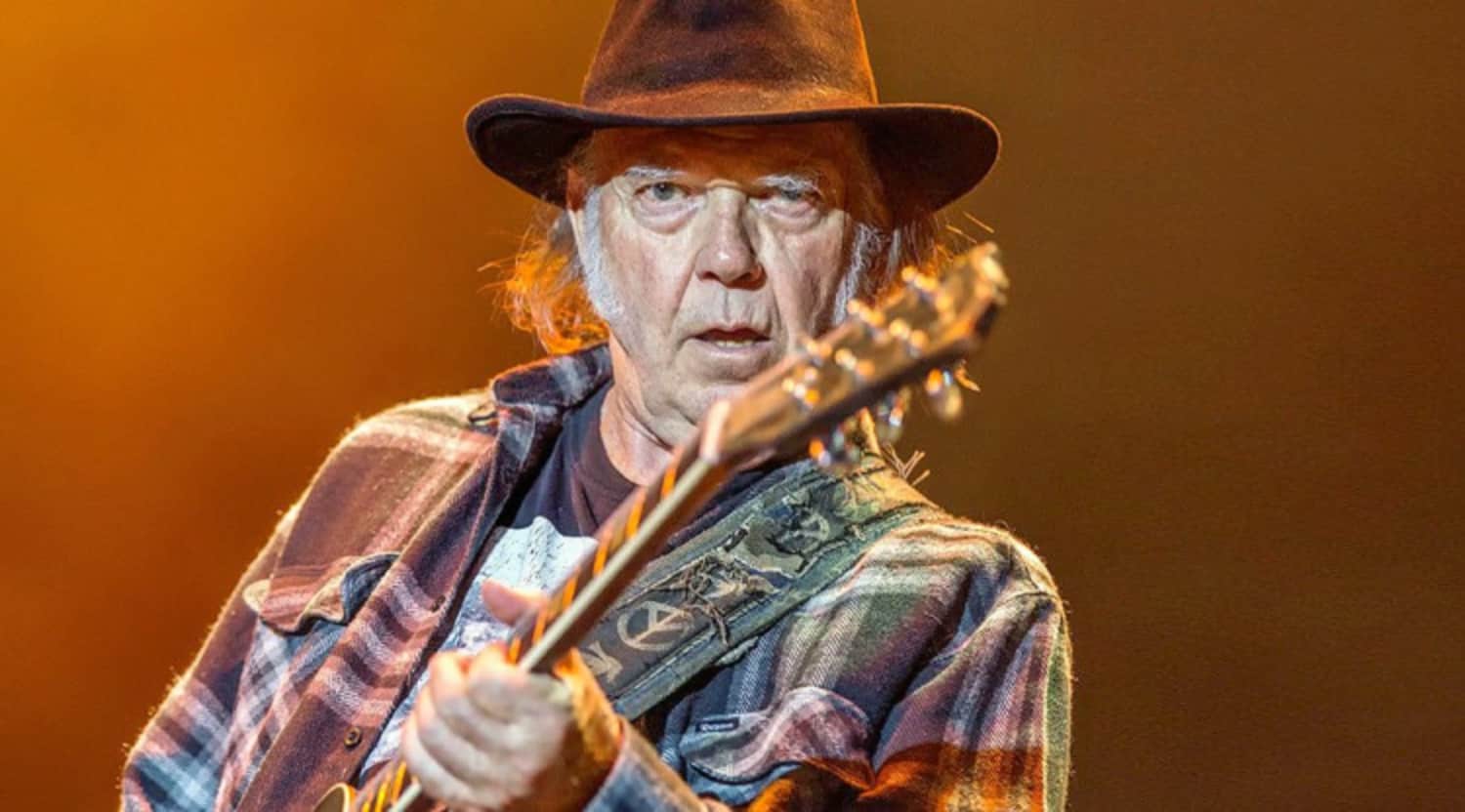 Neil Young recupera un álbum sin publicar