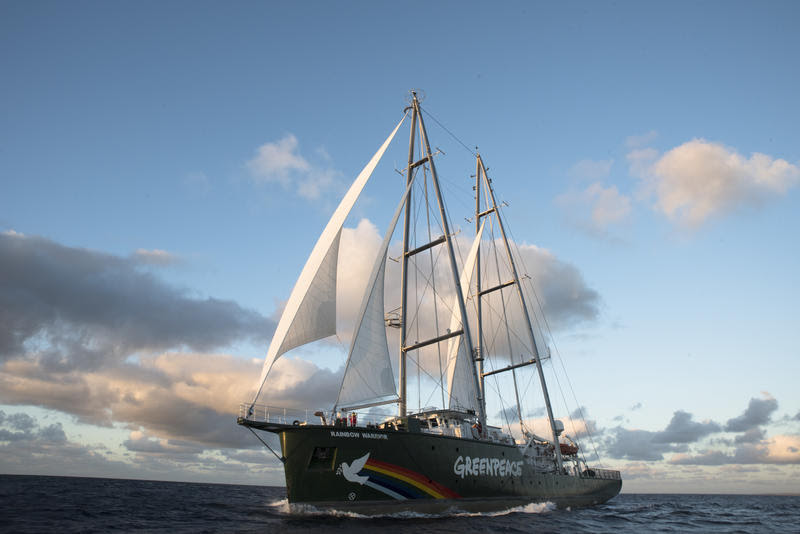 El buque insignia de Greenpeace 'Rainbow Warrior',