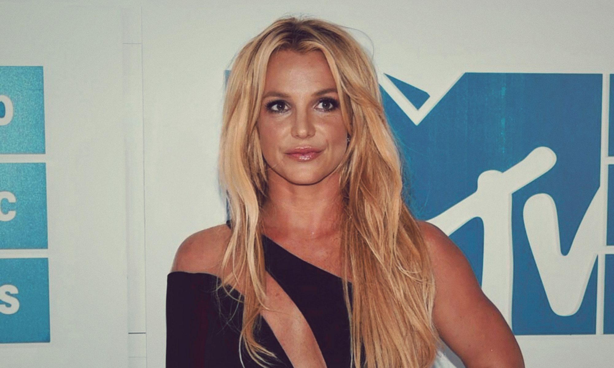 Britney Spears se centra en sus memorias