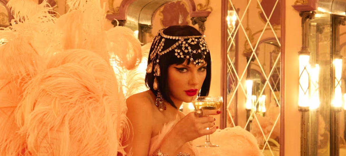 Swift convierte Hollywood en videoclip sin aparecer en pantalla