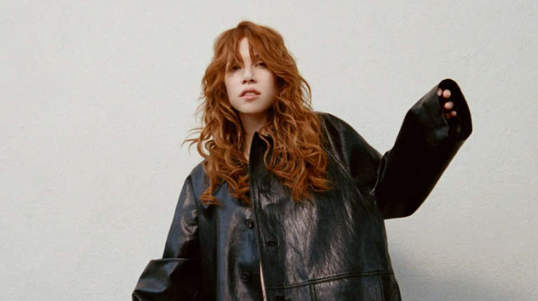 Carly Rae Jepsen se entrega a la pista